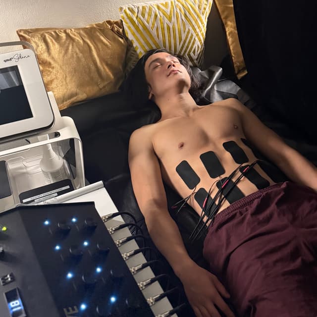 Vive Deluxe Sculpting Club at Shapetress in Santa Monica, CA